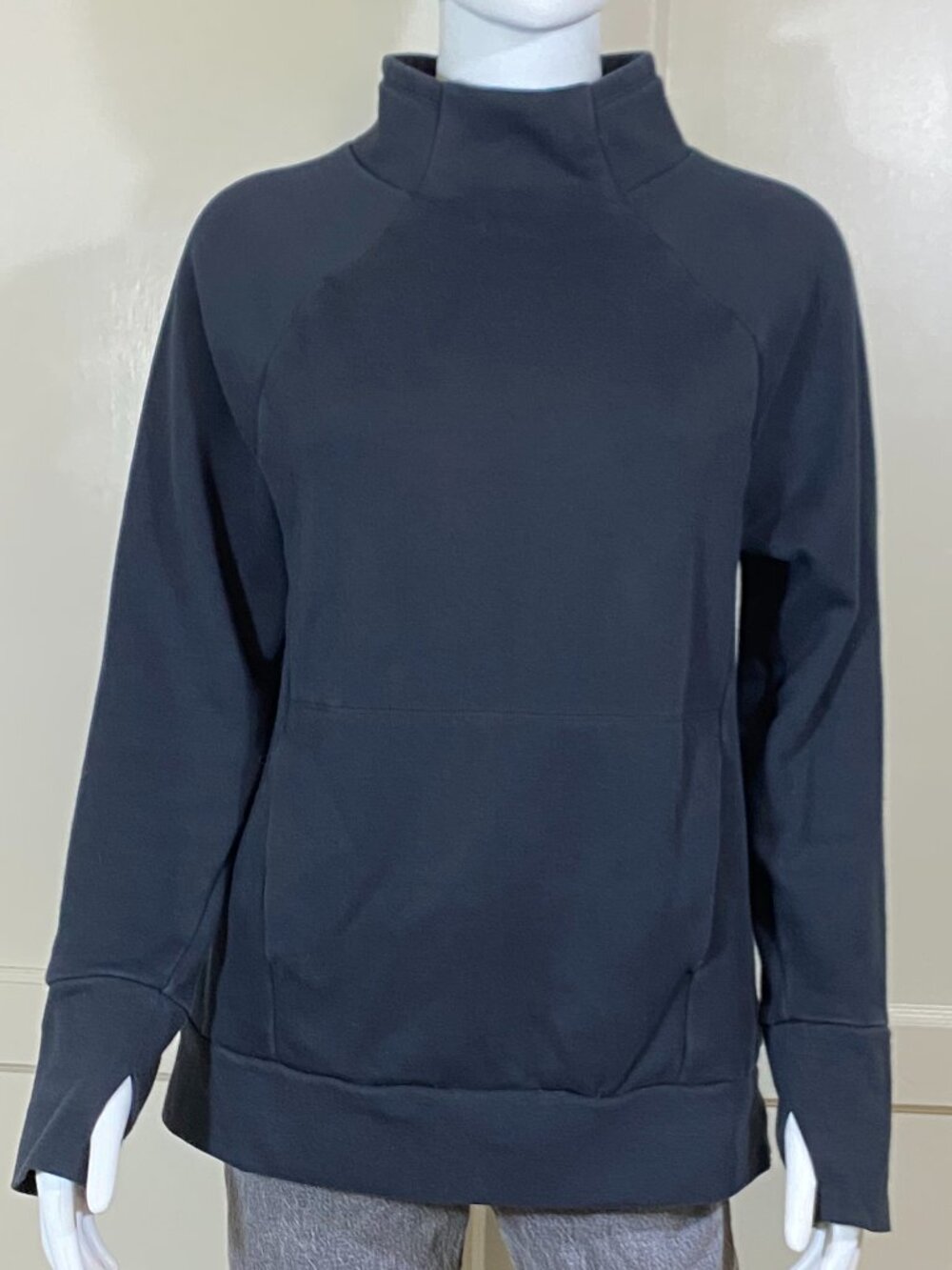 FABLETICS Cozy Sweatshirt Women's Small Black Mock Neck Pullover Kangaroo Pocket